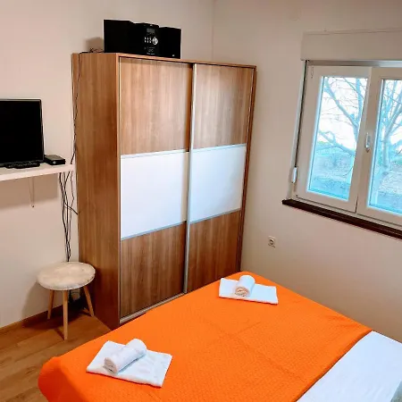 Βίλα Marie With Pool, Two Bedrooms For 4+2kids