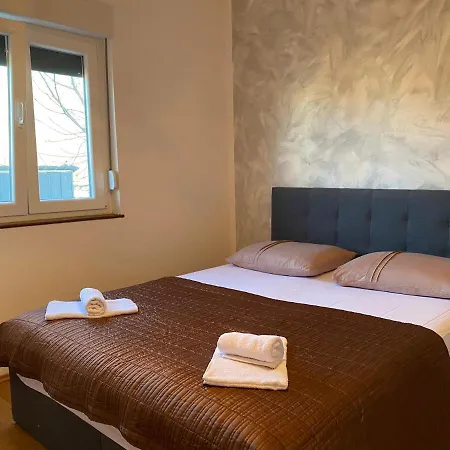 Βίλα Marie With Pool, Two Bedrooms For 4+2kids