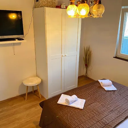 Marie With Pool, Two Bedrooms For 4+2kids Cavoglave