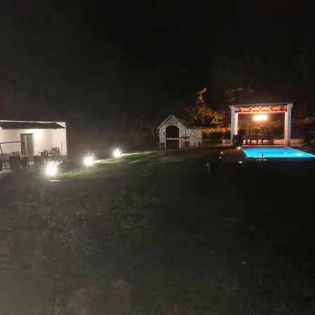 Marie With Pool, Two Bedrooms For 4+2kids