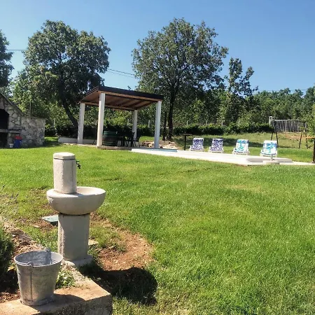 Villa Marie With Pool, Two Bedrooms For 4+2kids